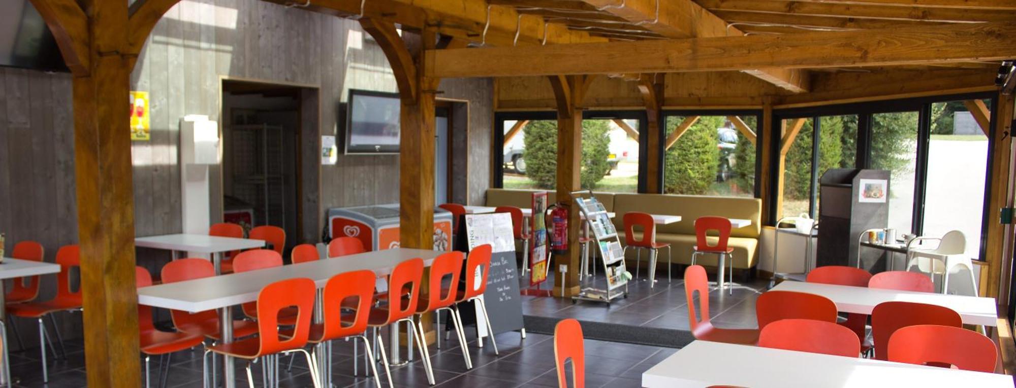 Camping Porte Des Vosges Bulgnéville Eksteriør billede