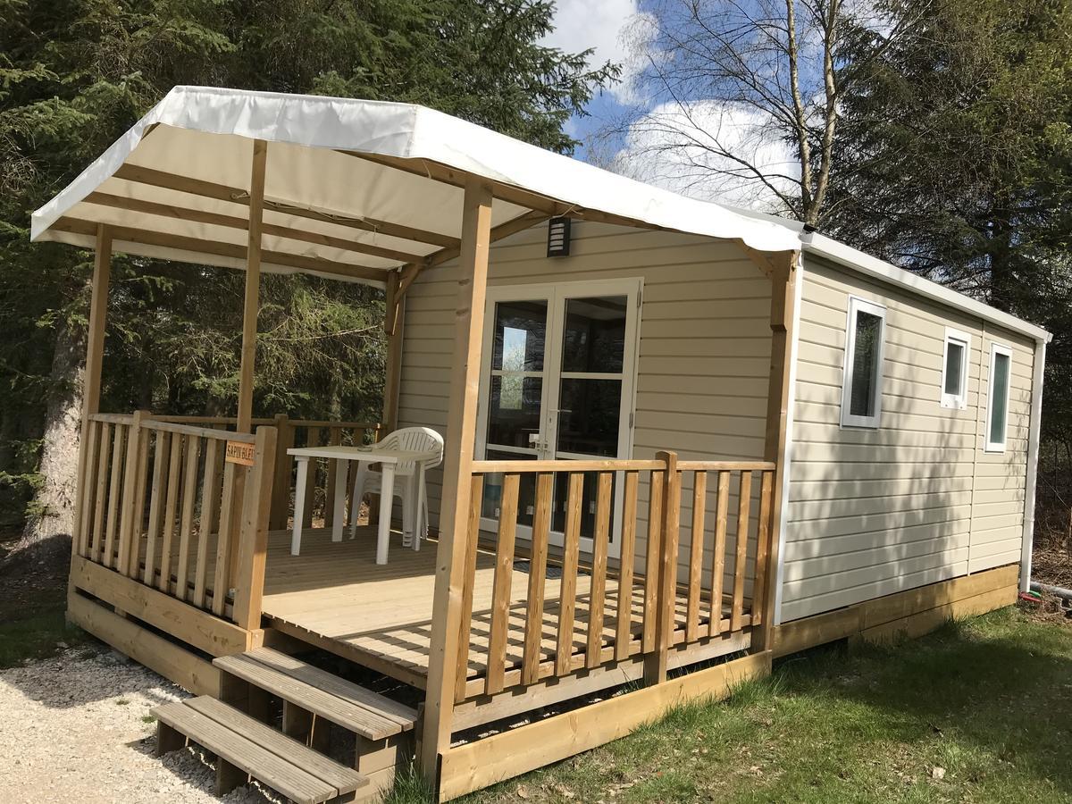 Camping Porte Des Vosges Bulgnéville Eksteriør billede