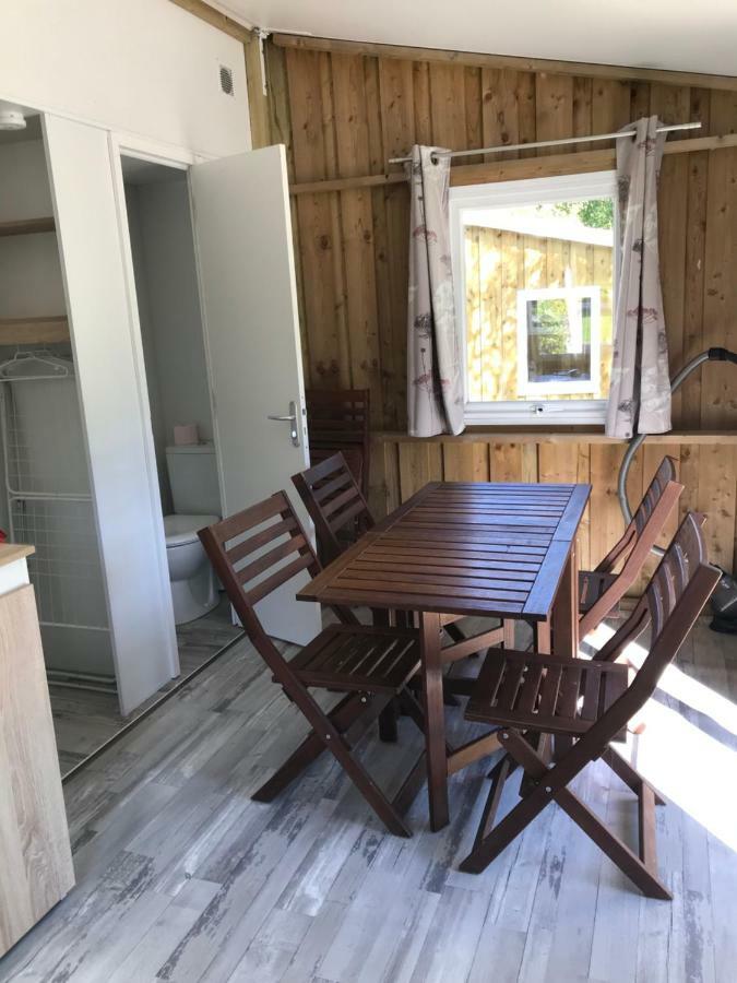Camping Porte Des Vosges Bulgnéville Eksteriør billede